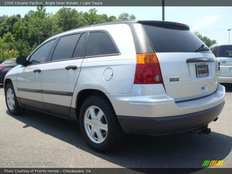Bright Silver Metallic / Light Taupe 2006 Chrysler Pacifica