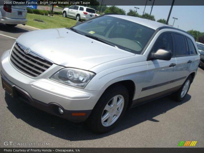 Bright Silver Metallic / Light Taupe 2006 Chrysler Pacifica