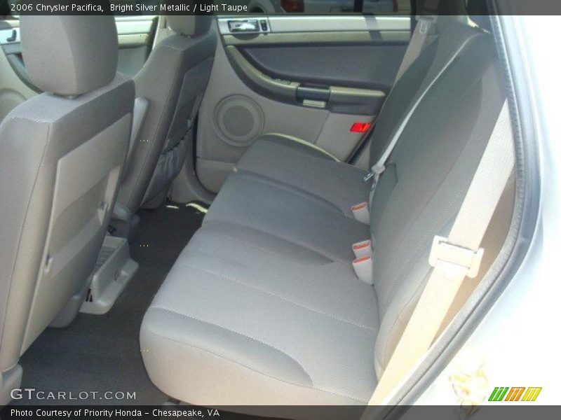 Bright Silver Metallic / Light Taupe 2006 Chrysler Pacifica