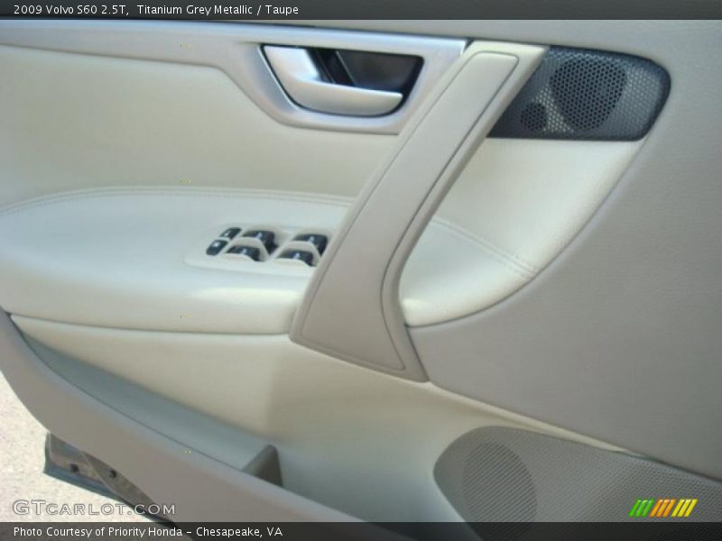 Titanium Grey Metallic / Taupe 2009 Volvo S60 2.5T