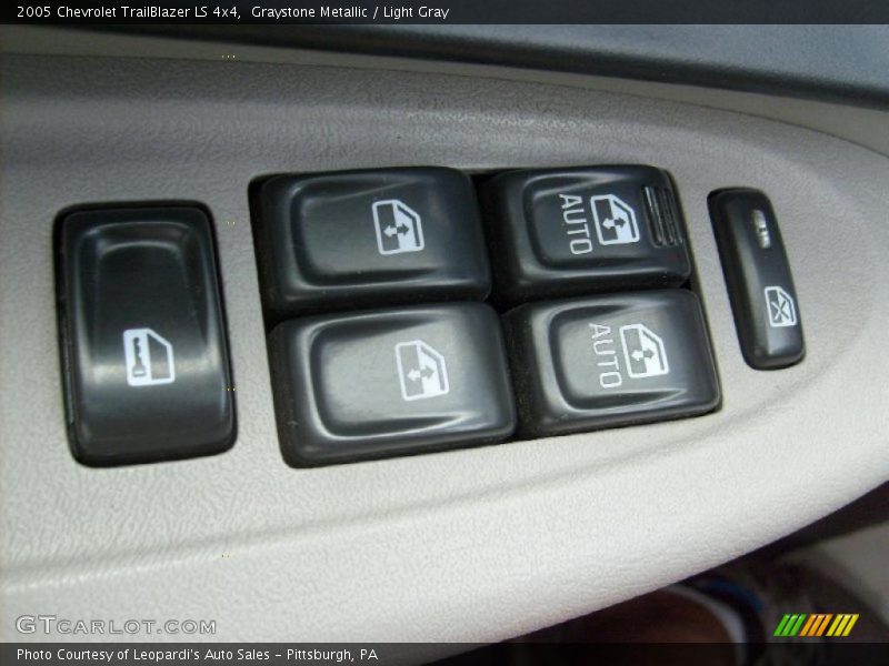 Graystone Metallic / Light Gray 2005 Chevrolet TrailBlazer LS 4x4