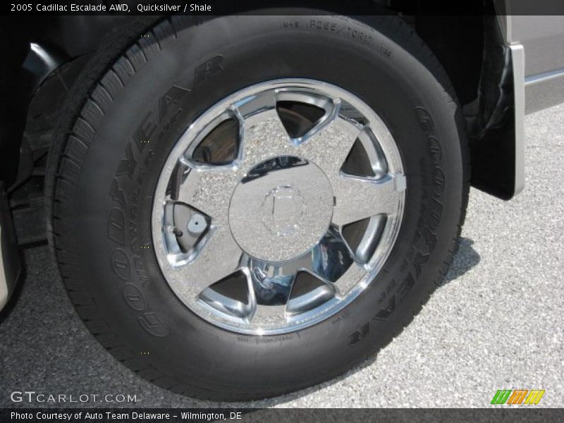 Quicksilver / Shale 2005 Cadillac Escalade AWD