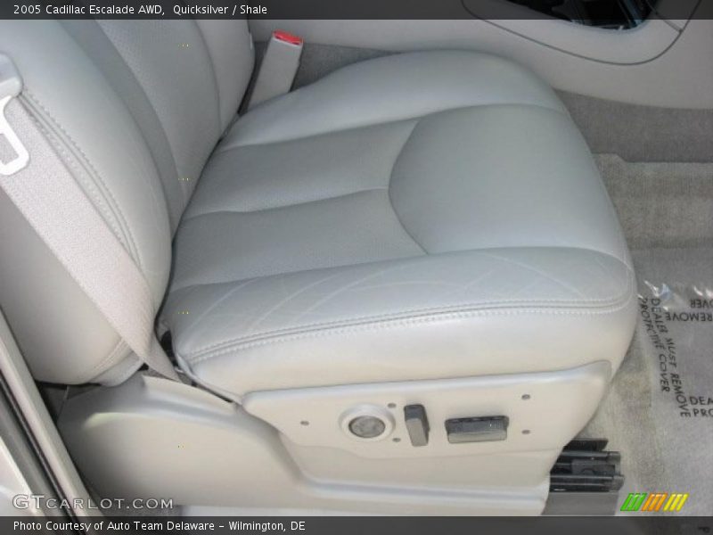 Quicksilver / Shale 2005 Cadillac Escalade AWD