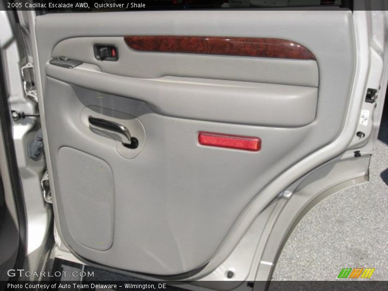 Quicksilver / Shale 2005 Cadillac Escalade AWD