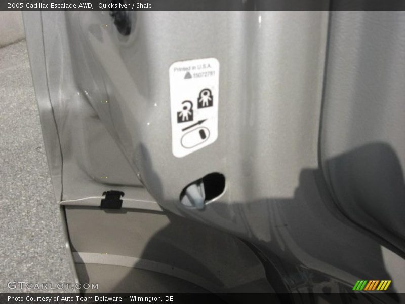 Quicksilver / Shale 2005 Cadillac Escalade AWD
