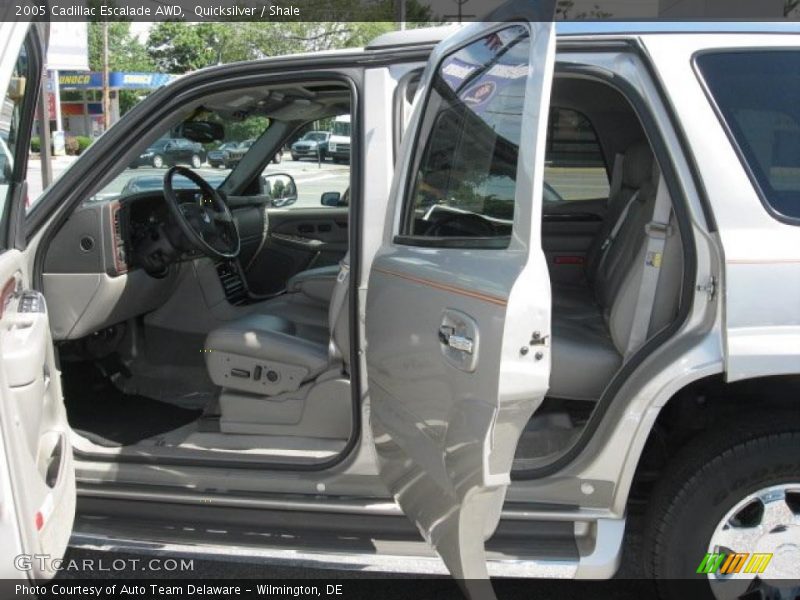 Quicksilver / Shale 2005 Cadillac Escalade AWD