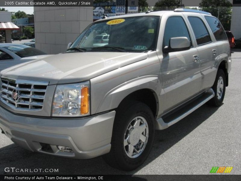 Quicksilver / Shale 2005 Cadillac Escalade AWD