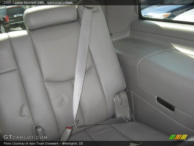 Quicksilver / Shale 2005 Cadillac Escalade AWD