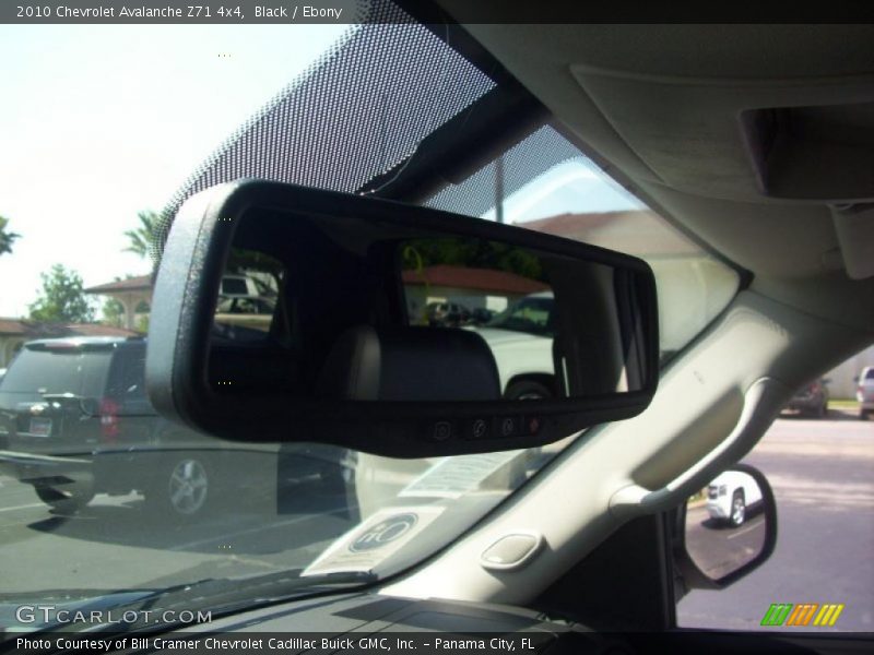 Black / Ebony 2010 Chevrolet Avalanche Z71 4x4