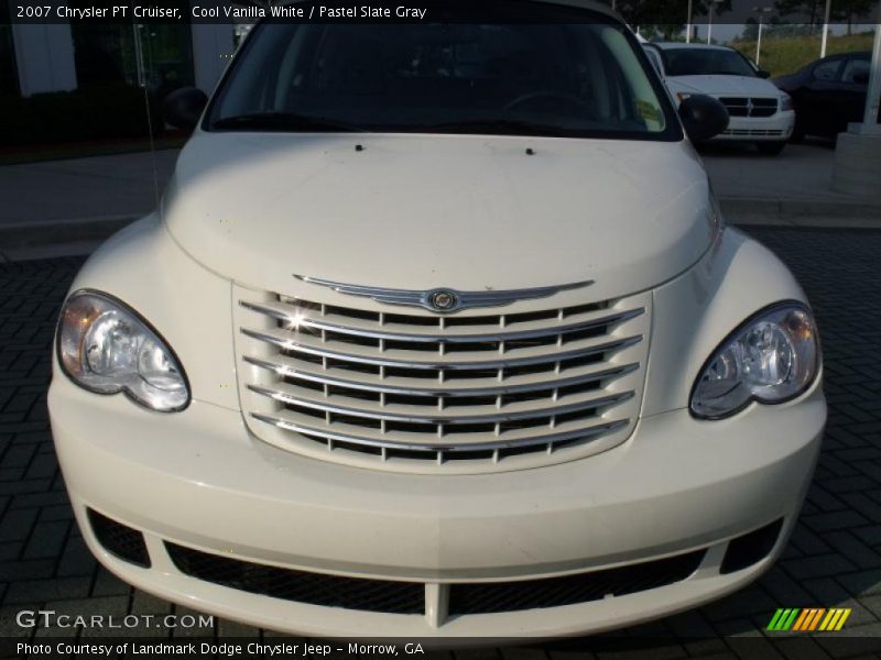 Cool Vanilla White / Pastel Slate Gray 2007 Chrysler PT Cruiser