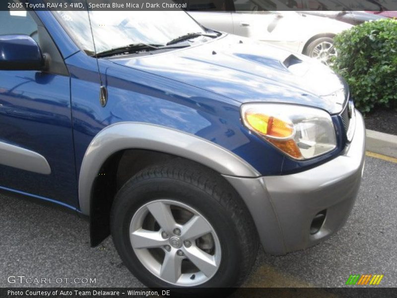 Spectra Blue Mica / Dark Charcoal 2005 Toyota RAV4 S 4WD