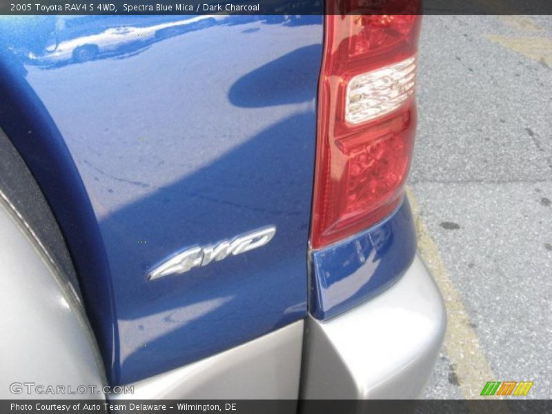 Spectra Blue Mica / Dark Charcoal 2005 Toyota RAV4 S 4WD