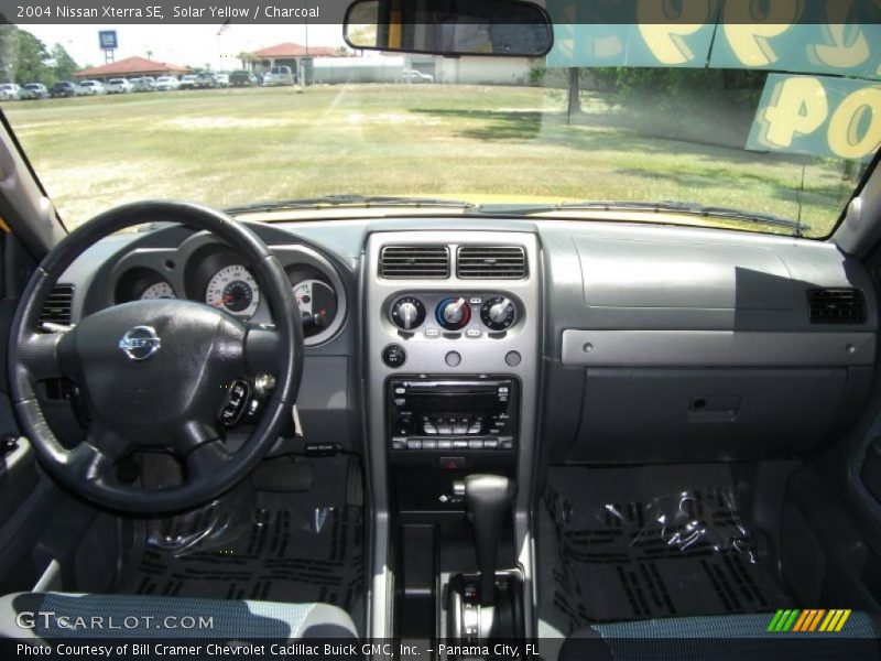 Solar Yellow / Charcoal 2004 Nissan Xterra SE