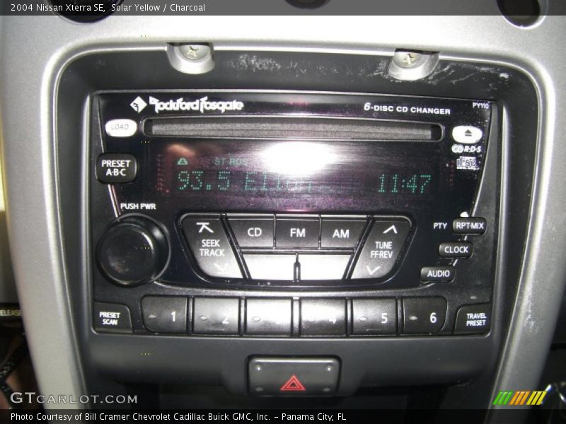 Solar Yellow / Charcoal 2004 Nissan Xterra SE
