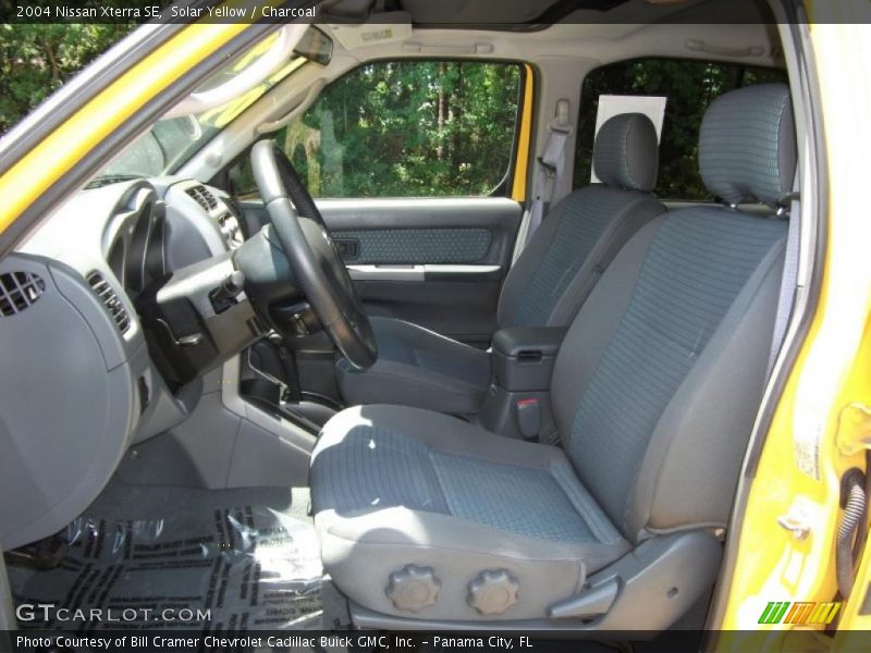 Solar Yellow / Charcoal 2004 Nissan Xterra SE