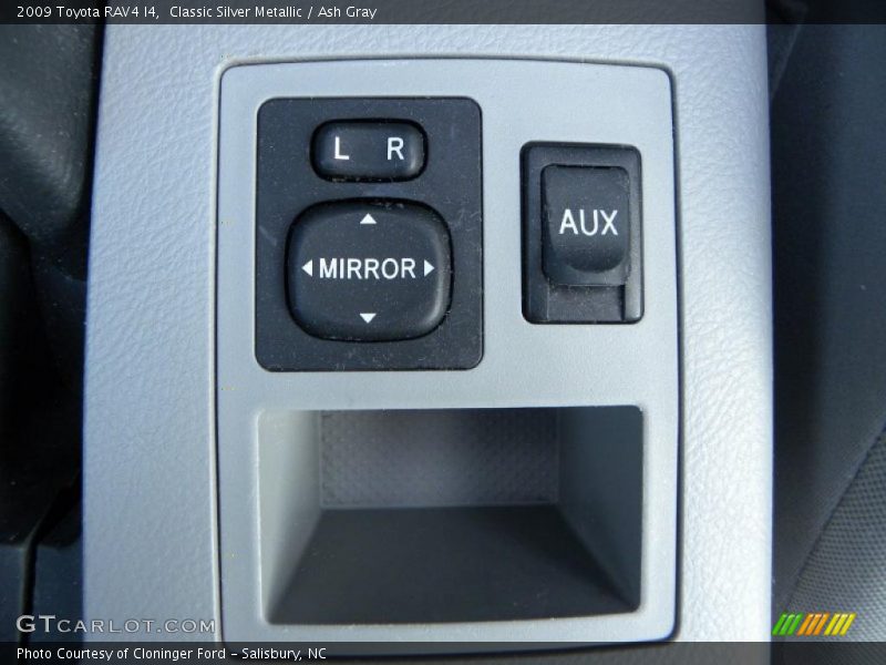 Classic Silver Metallic / Ash Gray 2009 Toyota RAV4 I4