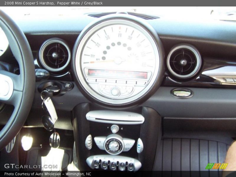 Pepper White / Grey/Black 2008 Mini Cooper S Hardtop