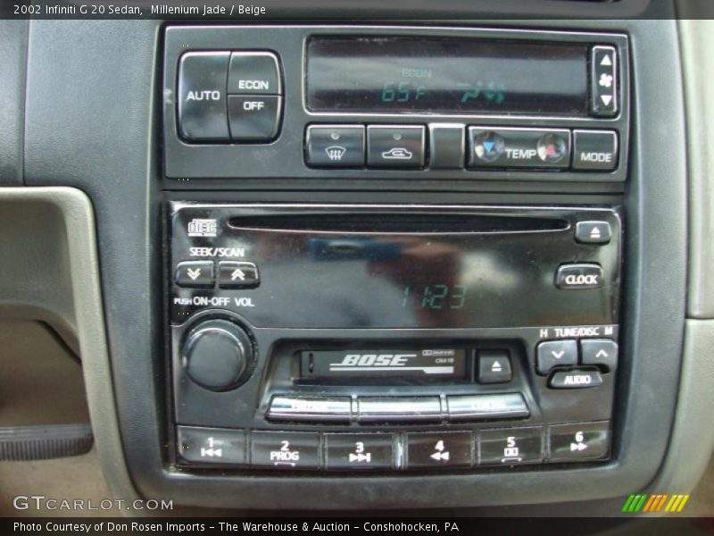 Millenium Jade / Beige 2002 Infiniti G 20 Sedan