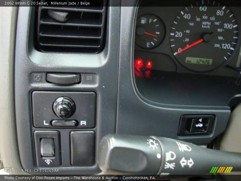 Millenium Jade / Beige 2002 Infiniti G 20 Sedan