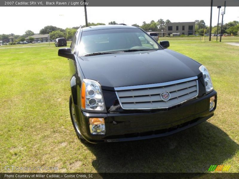 Black Raven / Light Gray 2007 Cadillac SRX V6