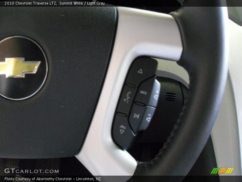 Summit White / Light Gray 2010 Chevrolet Traverse LTZ