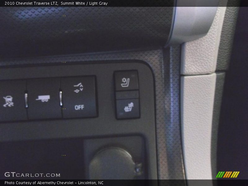 Summit White / Light Gray 2010 Chevrolet Traverse LTZ
