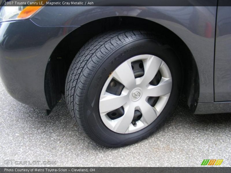 Magnetic Gray Metallic / Ash 2007 Toyota Camry LE