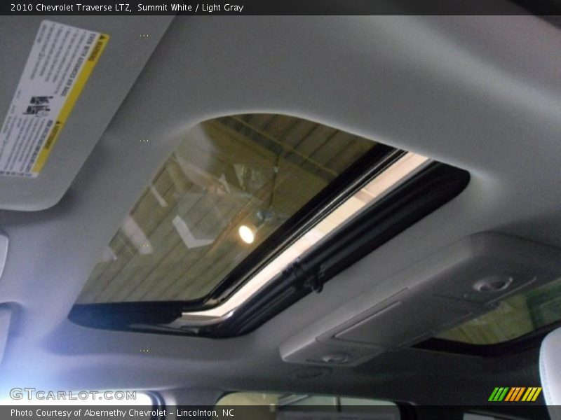 Summit White / Light Gray 2010 Chevrolet Traverse LTZ