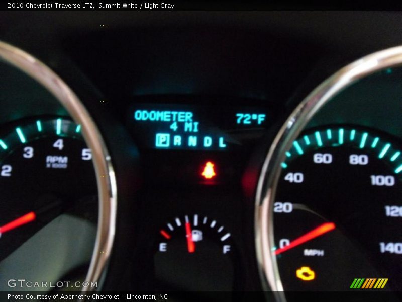 Summit White / Light Gray 2010 Chevrolet Traverse LTZ