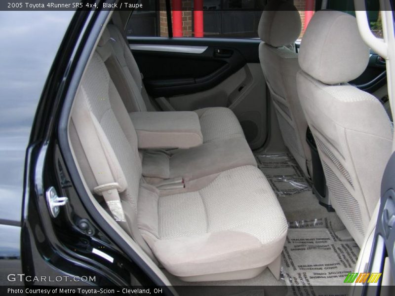 Black / Taupe 2005 Toyota 4Runner SR5 4x4
