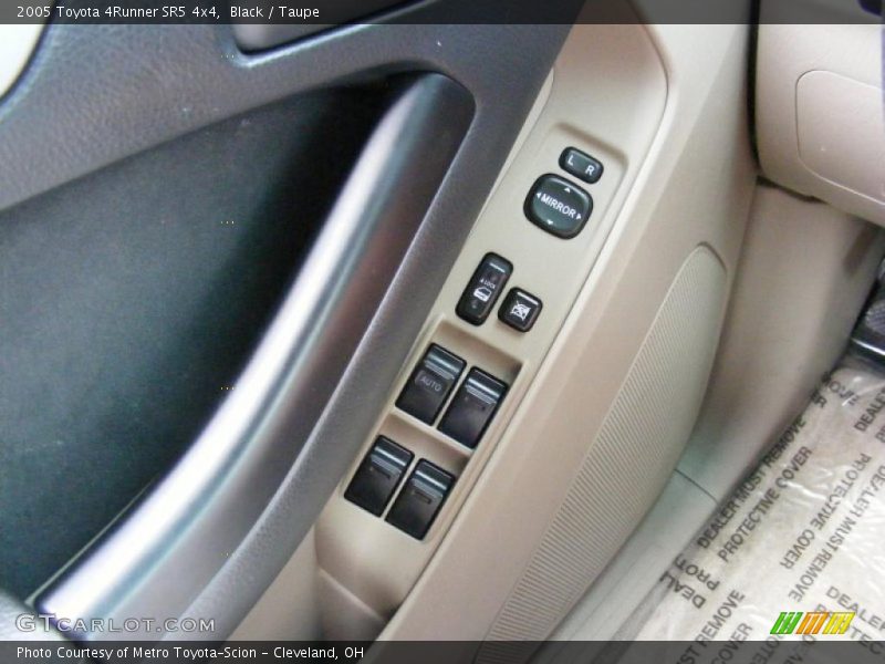 Black / Taupe 2005 Toyota 4Runner SR5 4x4