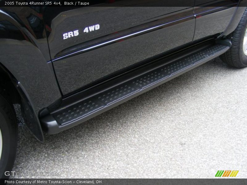 Black / Taupe 2005 Toyota 4Runner SR5 4x4