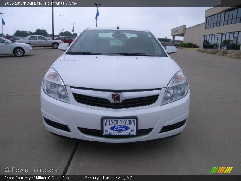 Polar White / Gray 2009 Saturn Aura XR