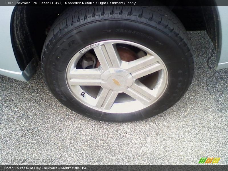 Moondust Metallic / Light Cashmere/Ebony 2007 Chevrolet TrailBlazer LT 4x4