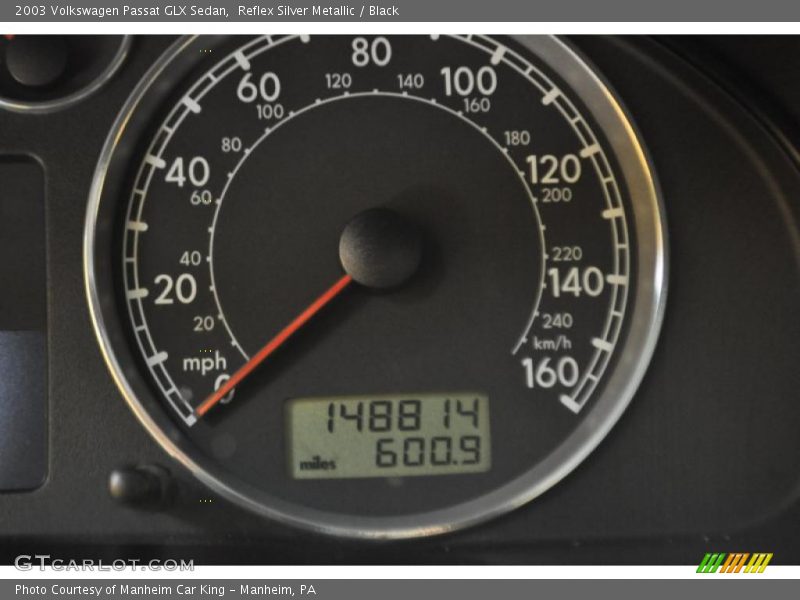 Reflex Silver Metallic / Black 2003 Volkswagen Passat GLX Sedan