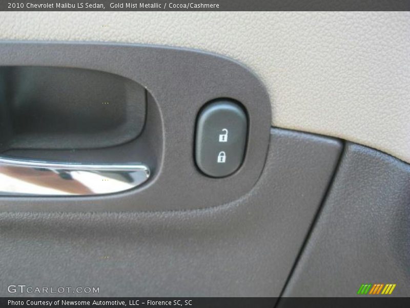 Gold Mist Metallic / Cocoa/Cashmere 2010 Chevrolet Malibu LS Sedan