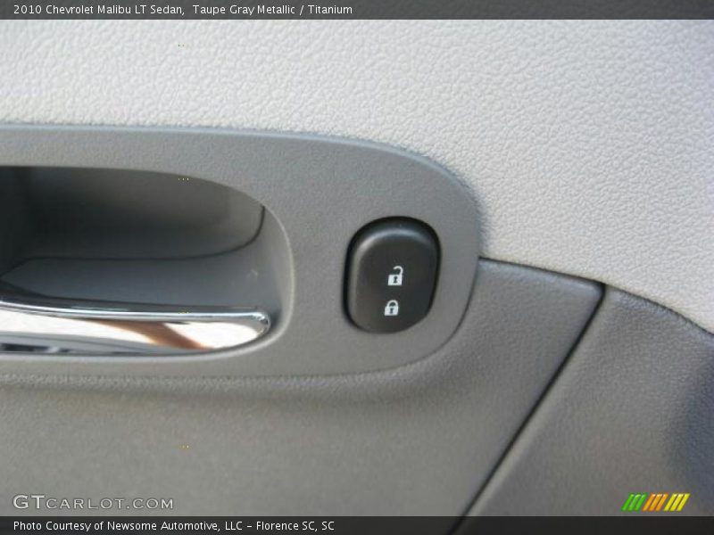 Taupe Gray Metallic / Titanium 2010 Chevrolet Malibu LT Sedan
