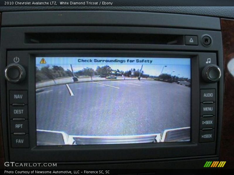 White Diamond Tricoat / Ebony 2010 Chevrolet Avalanche LTZ