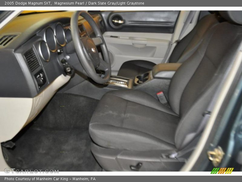 Magnesium Pearl / Dark Slate Gray/Light Graystone 2005 Dodge Magnum SXT