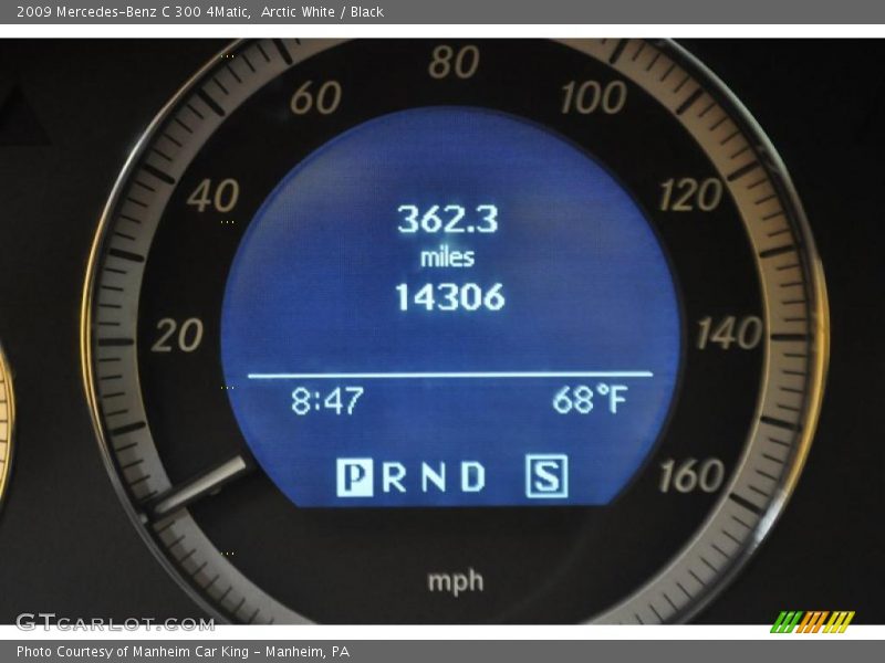 Arctic White / Black 2009 Mercedes-Benz C 300 4Matic
