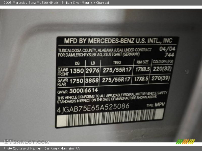 Brilliant Silver Metallic / Charcoal 2005 Mercedes-Benz ML 500 4Matic