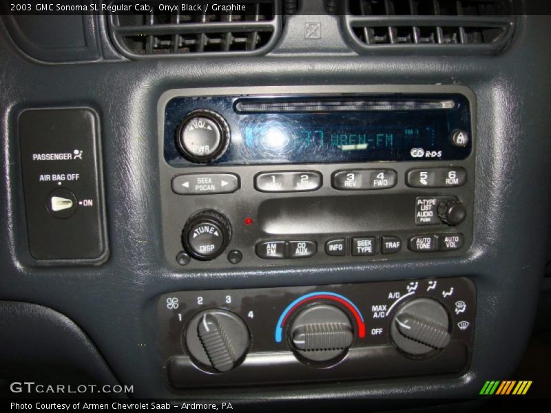 Onyx Black / Graphite 2003 GMC Sonoma SL Regular Cab