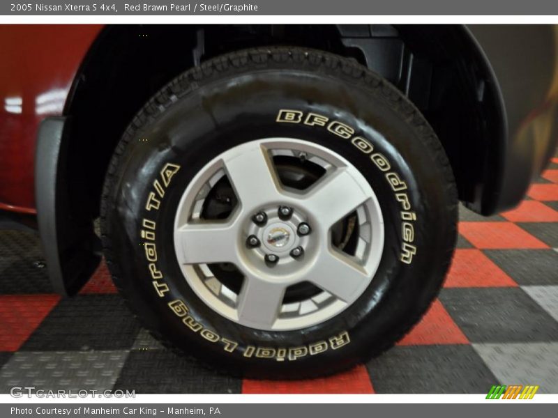 Red Brawn Pearl / Steel/Graphite 2005 Nissan Xterra S 4x4