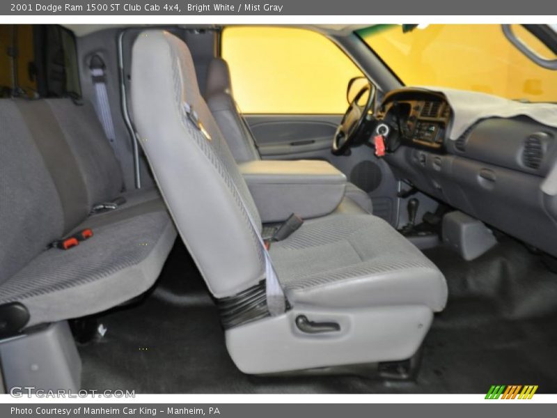 Bright White / Mist Gray 2001 Dodge Ram 1500 ST Club Cab 4x4