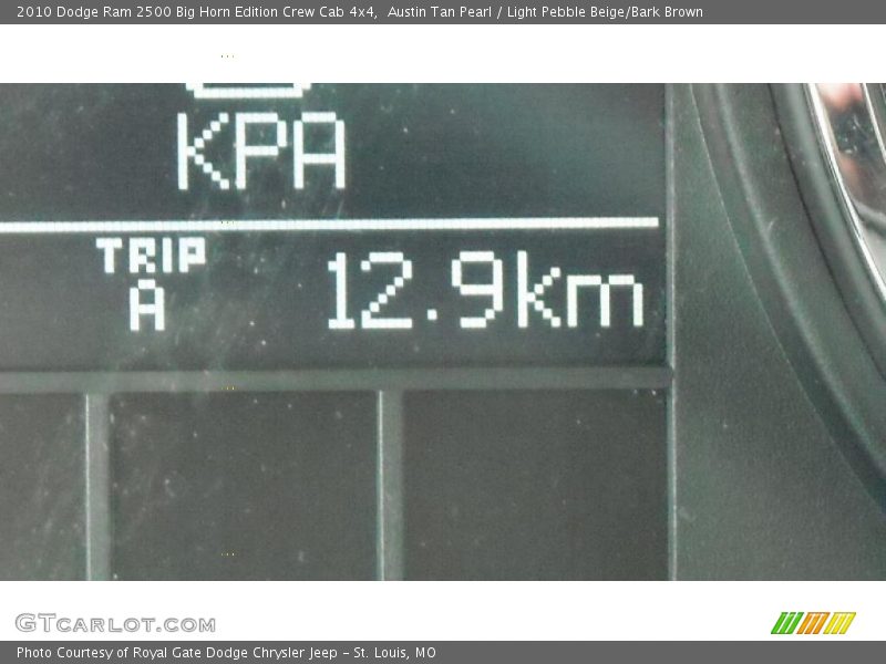 Austin Tan Pearl / Light Pebble Beige/Bark Brown 2010 Dodge Ram 2500 Big Horn Edition Crew Cab 4x4