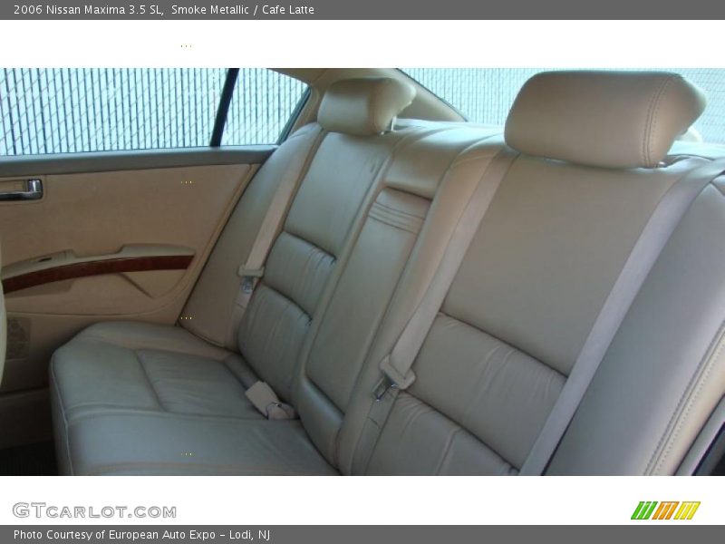 Smoke Metallic / Cafe Latte 2006 Nissan Maxima 3.5 SL