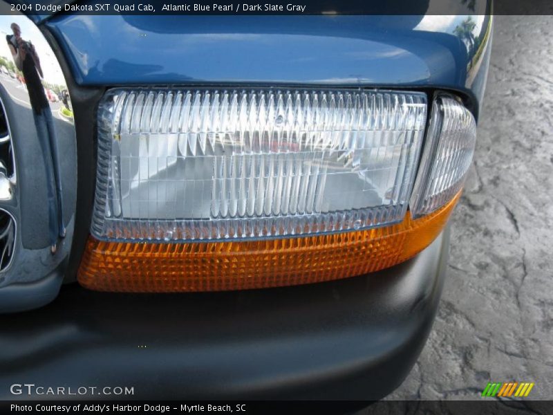 Atlantic Blue Pearl / Dark Slate Gray 2004 Dodge Dakota SXT Quad Cab