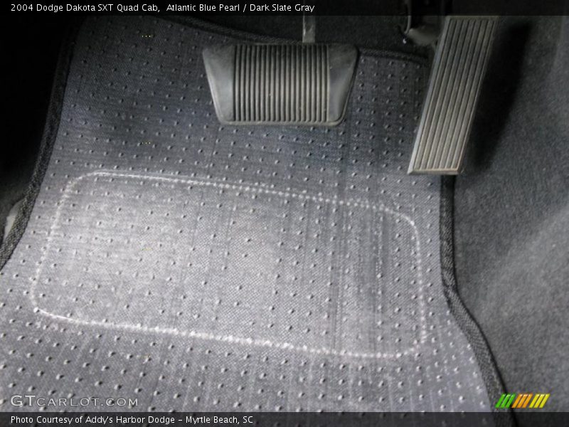 Atlantic Blue Pearl / Dark Slate Gray 2004 Dodge Dakota SXT Quad Cab
