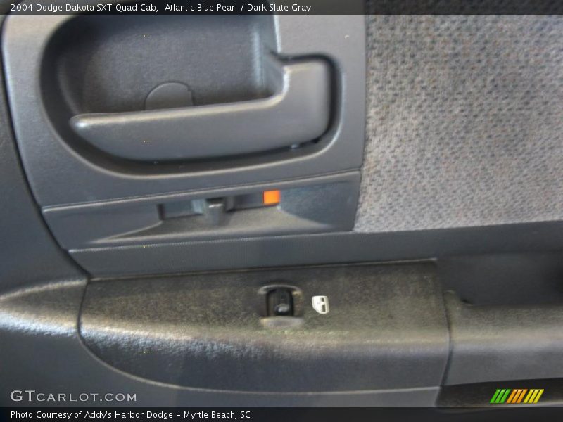 Atlantic Blue Pearl / Dark Slate Gray 2004 Dodge Dakota SXT Quad Cab