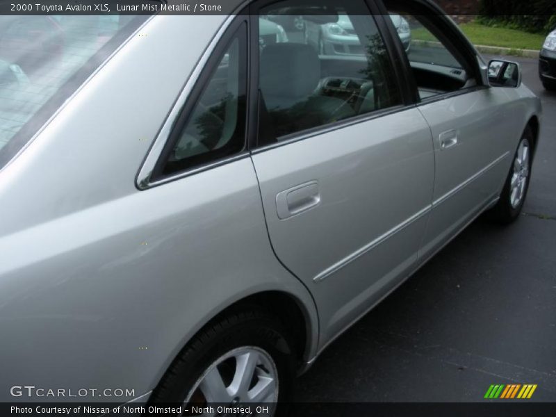 Lunar Mist Metallic / Stone 2000 Toyota Avalon XLS